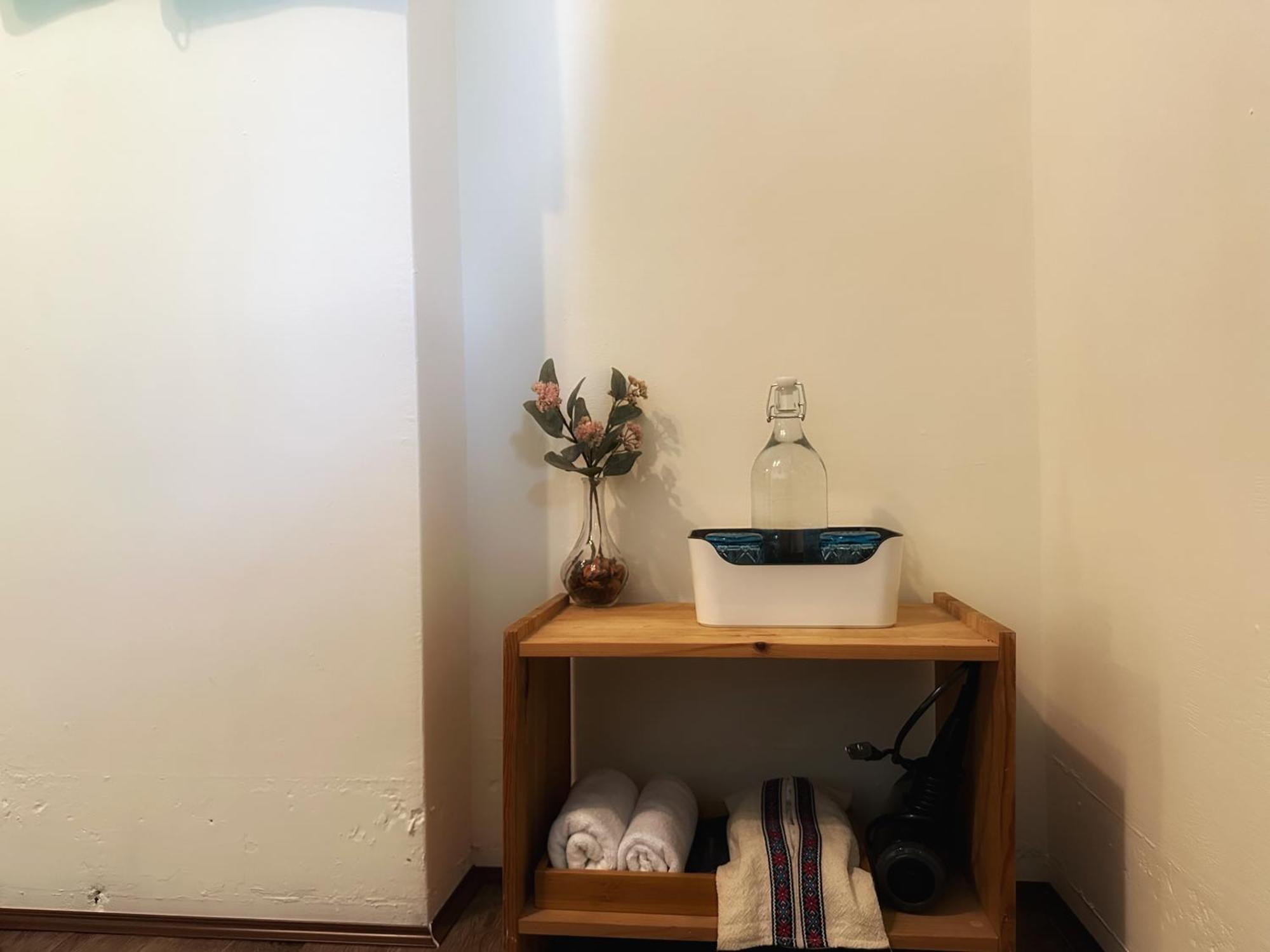 Dulan The Travel Bug Bistro Inn Донгхе Екстериор снимка