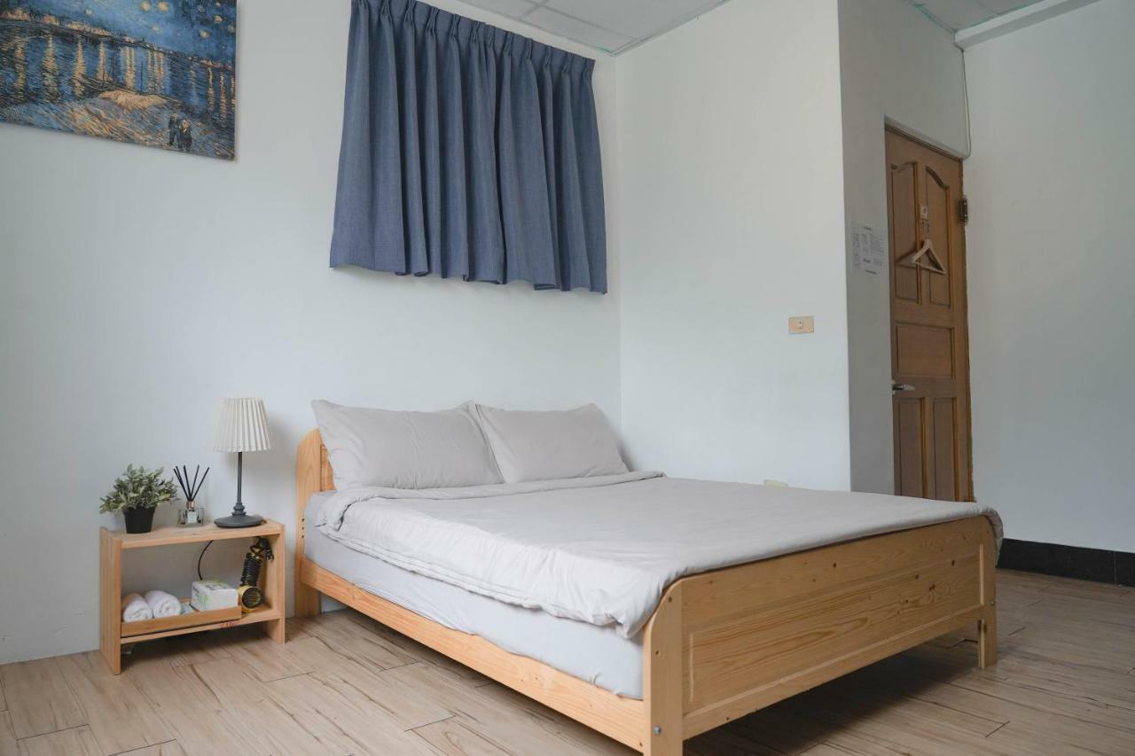 Dulan The Travel Bug Bistro Inn Донгхе Екстериор снимка