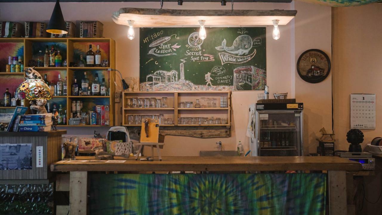 Dulan The Travel Bug Bistro Inn Донгхе Екстериор снимка